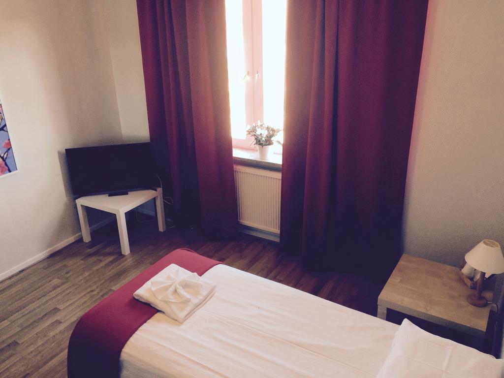 Hotell Oestergyllen ลินเชอปิง ภายนอก รูปภาพ