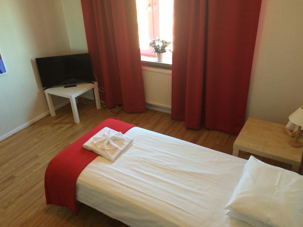 Hotell Oestergyllen ลินเชอปิง ภายนอก รูปภาพ