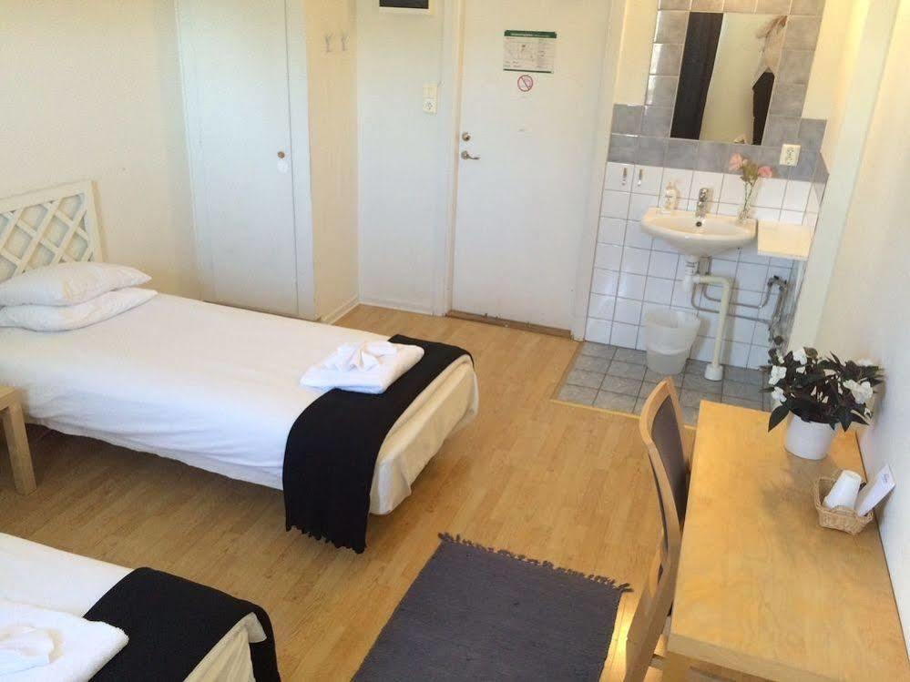 Hotell Oestergyllen ลินเชอปิง ภายนอก รูปภาพ